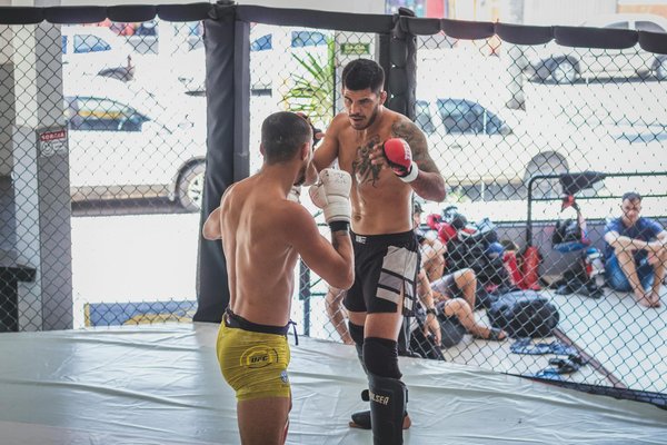 Présentation des kits de l'Olympique de Marseille : de l'histoire à maintenant